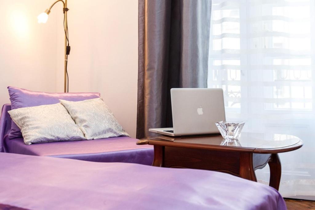 City Center Apartment With Balcony Belgrado Esterno foto