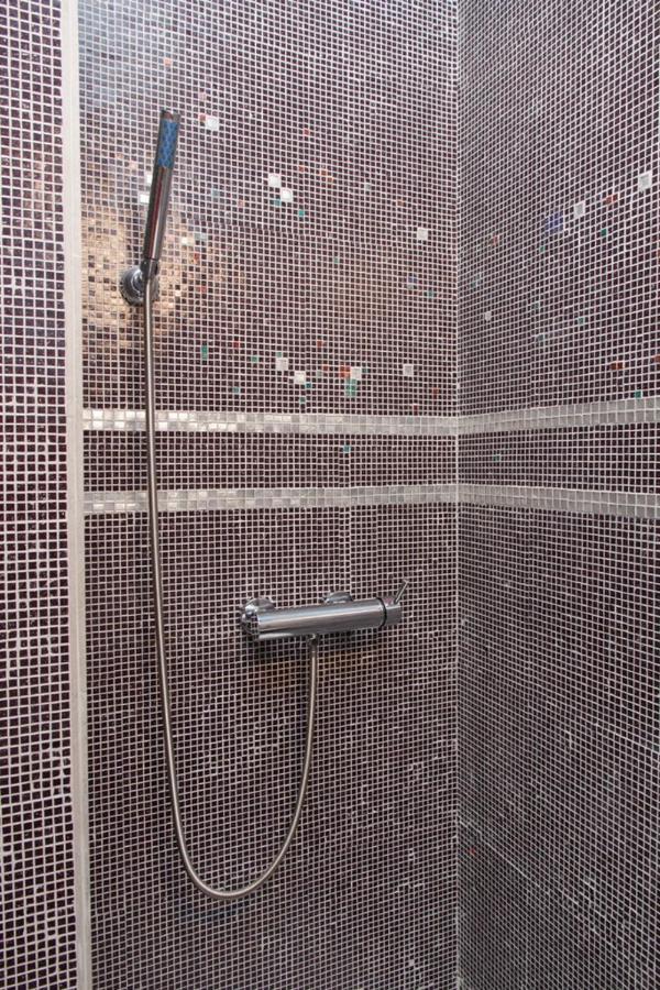 City Center Apartment With Balcony Belgrado Esterno foto